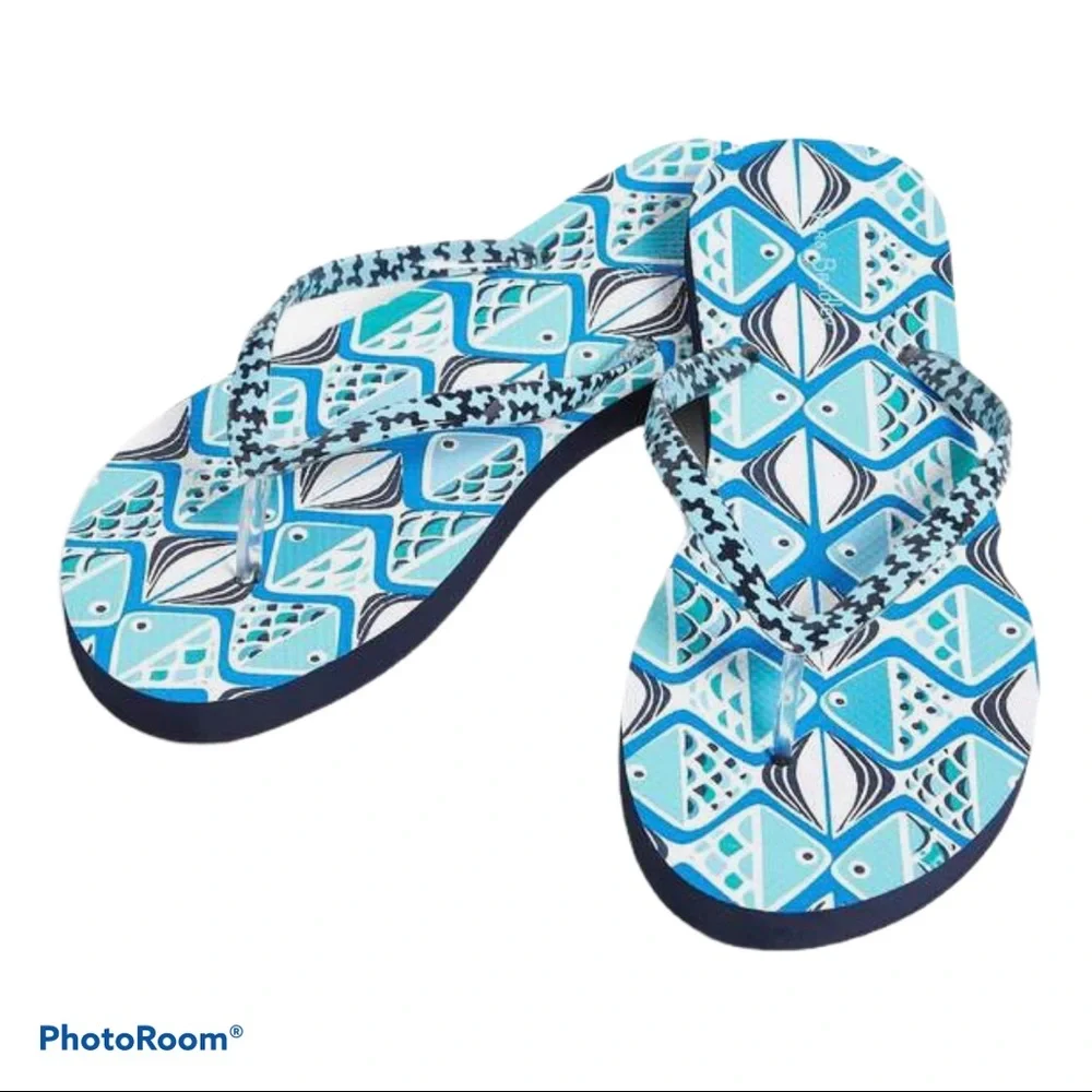 NEW! Coastal‎ Grandma Vera Bradley Bundle Flip Flops Wristlet Fish - Picture 2 of 5